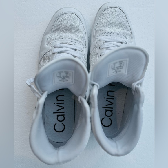 CALVIN KLEIN WHITE SHOES FOR MEN’S SIZES 10 SNEAKER PRE-OWNED - Picture 3 of 6